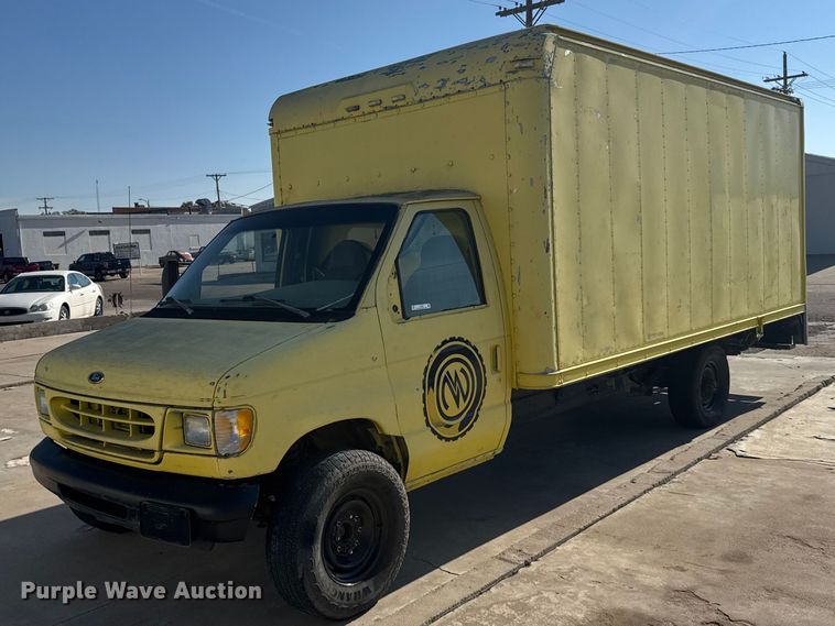 1998 Ford E-350 box truck - DY3251
