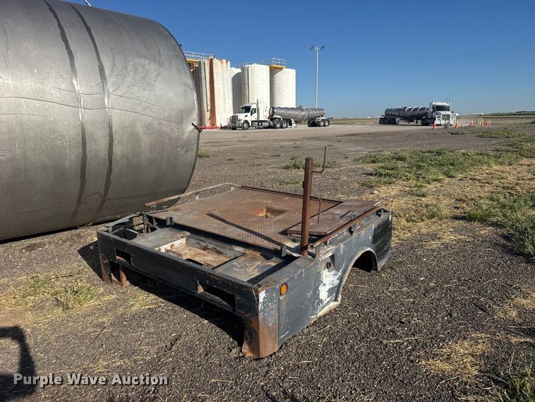 Pickup truck flatbed - DY3295