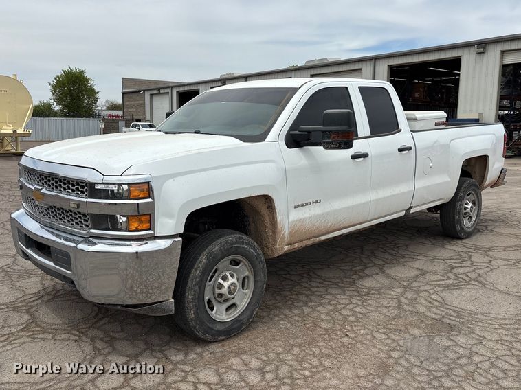 2019 Chevrolet Silverado 2500HD Ext. Cab pickup truck - EL2607