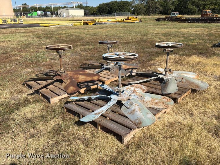 (4) industrial fans - EP7516