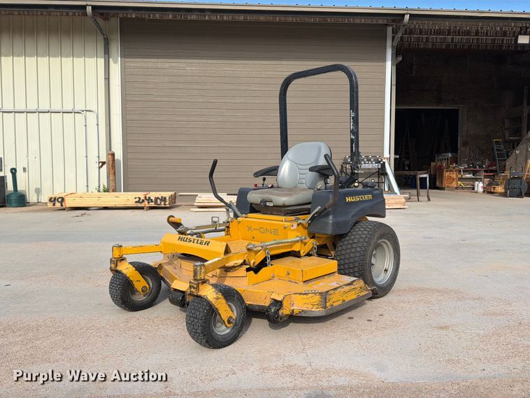 2015 Hustler X-One ZTR lawn mower - EP7535