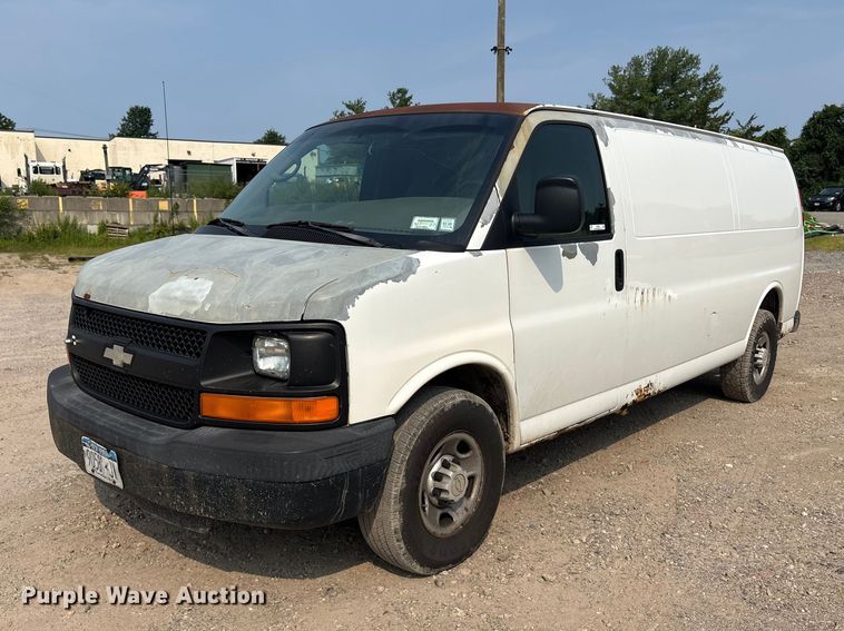2007 Chevrolet Express 2500 van - ET8665