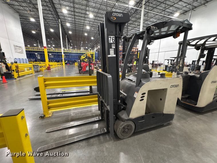 2018 Crown RC5545-40 forklift - EU0813