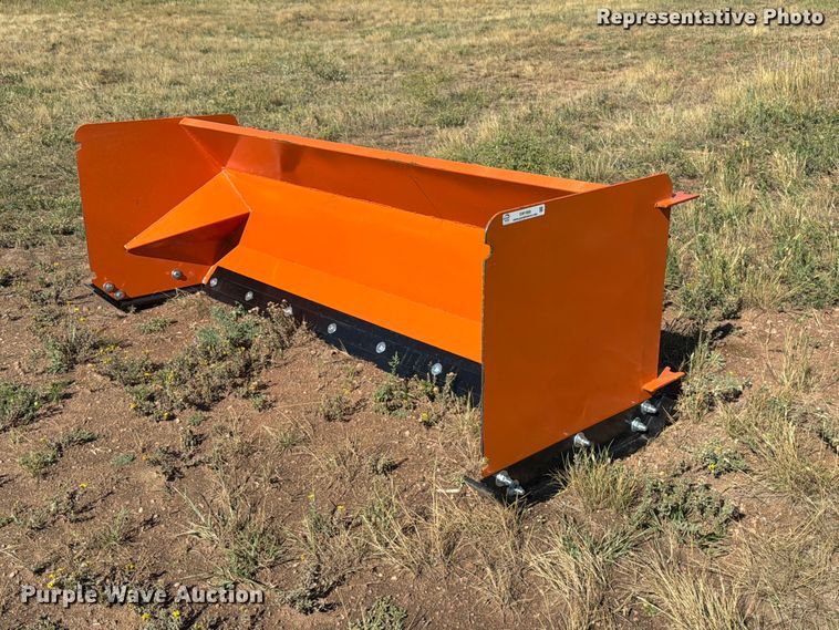 Kit Containers 8' W skid steer snow pusher - EW1069