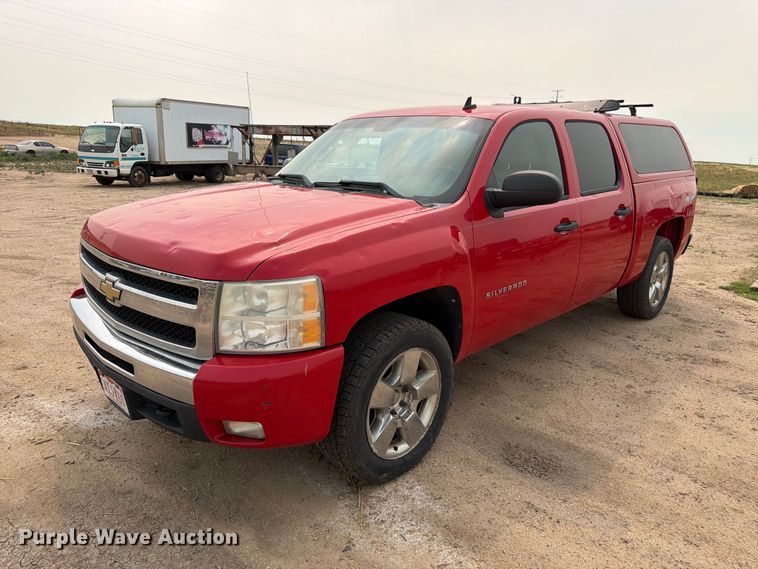 2011 Chevrolet Silverado 1500 LTZ Crew Cab pickup truck - EW2148