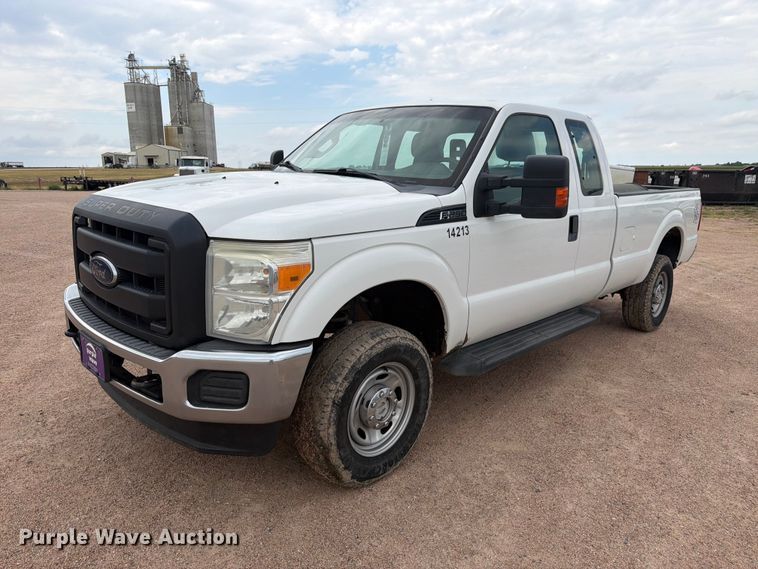 2015 Ford F250 Super Duty Ext. Cab pickup truck - EW2187