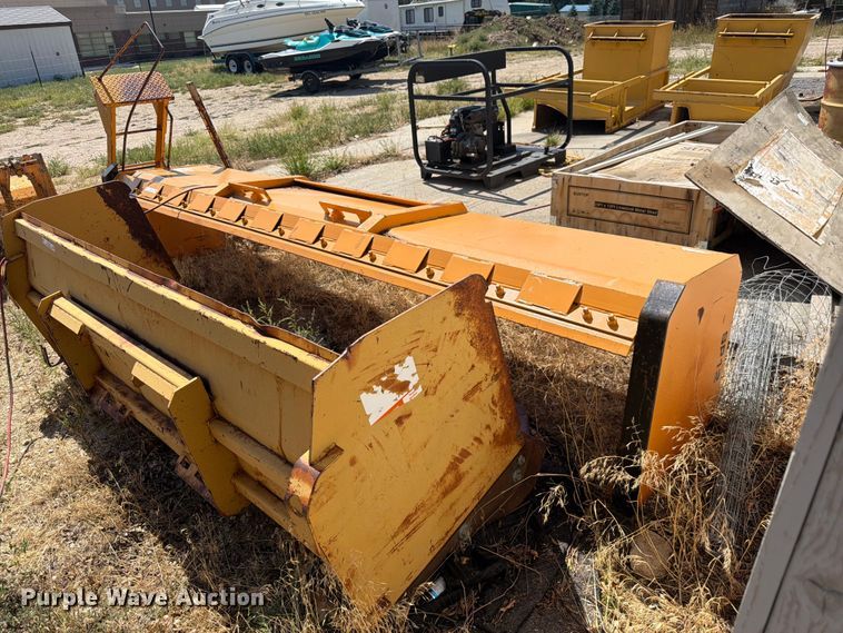 Industrias America SP12 skid steer snow pusher - EW2197