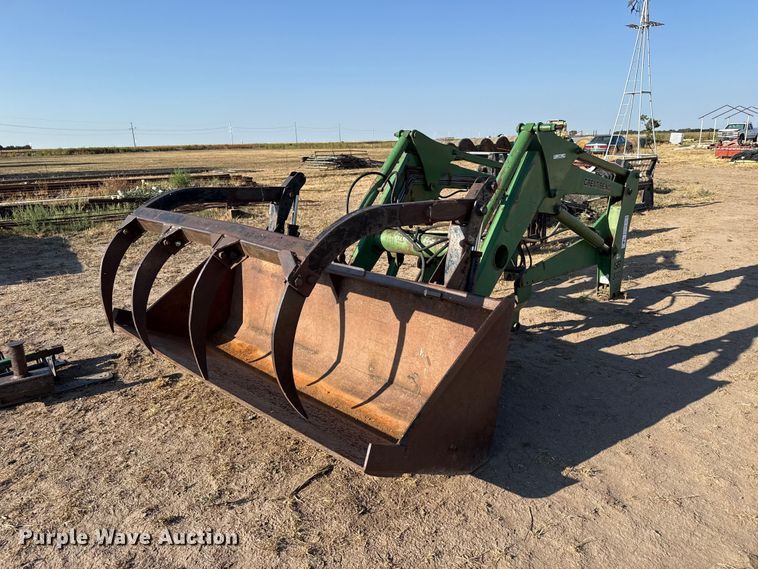 Great Bend 870 loader - EW4320
