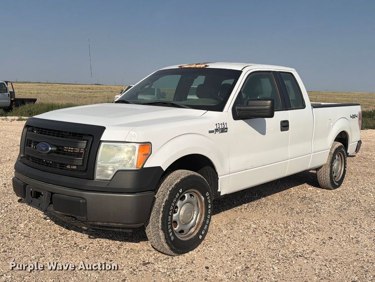 2014 Ford F150 XL Ext. Cab pickup truck - EW8657