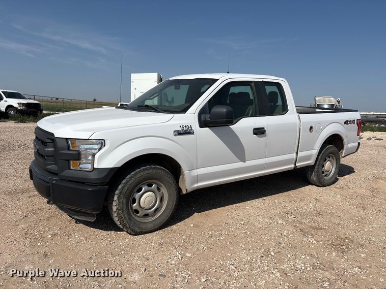 2015 Ford F150 XL Ext. Cab pickup truck - EW8662