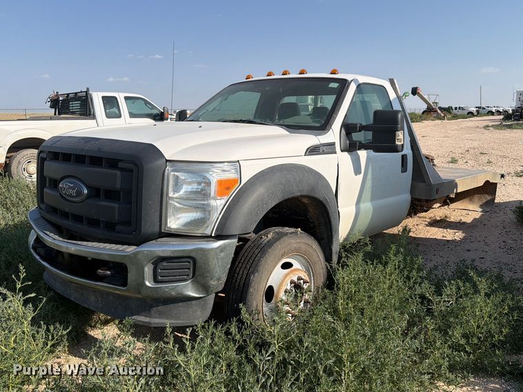 2015 Ford F550 Super Duty XL flatbed truck - EW8666