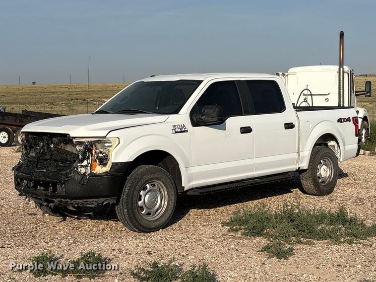 2018 Ford F150 XL Crew Cab pickup truck - EW8681