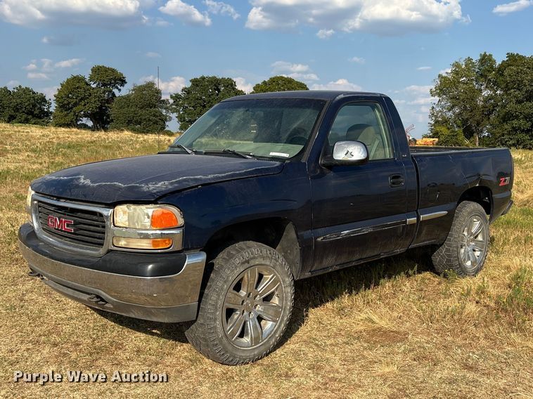 2000 GMC Sierra 1500 pickup truck - EX0030