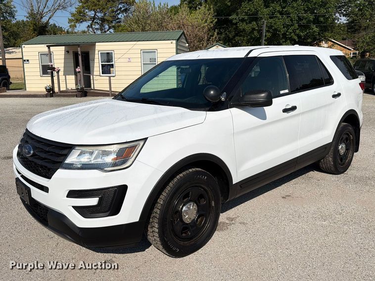 2017 Ford Explorer Police SUV - EX4142
