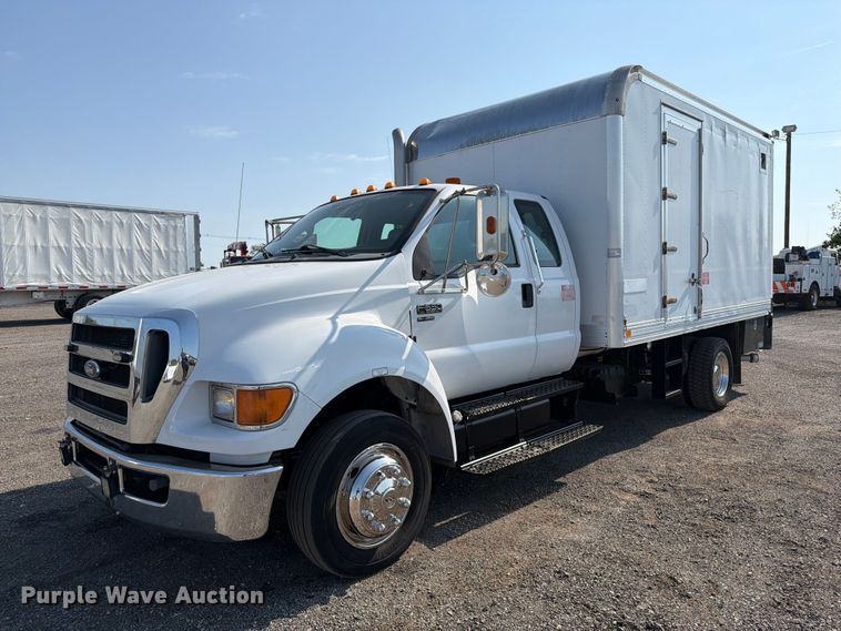 2011 Ford F-650 Super Duty utility / service truck - FB5036