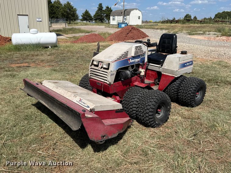 2007 Ventrac 4200 VXD lawn mower - FC4279