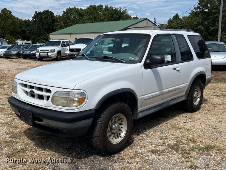 1998 Ford  Explorer Sport SUV - FG0599