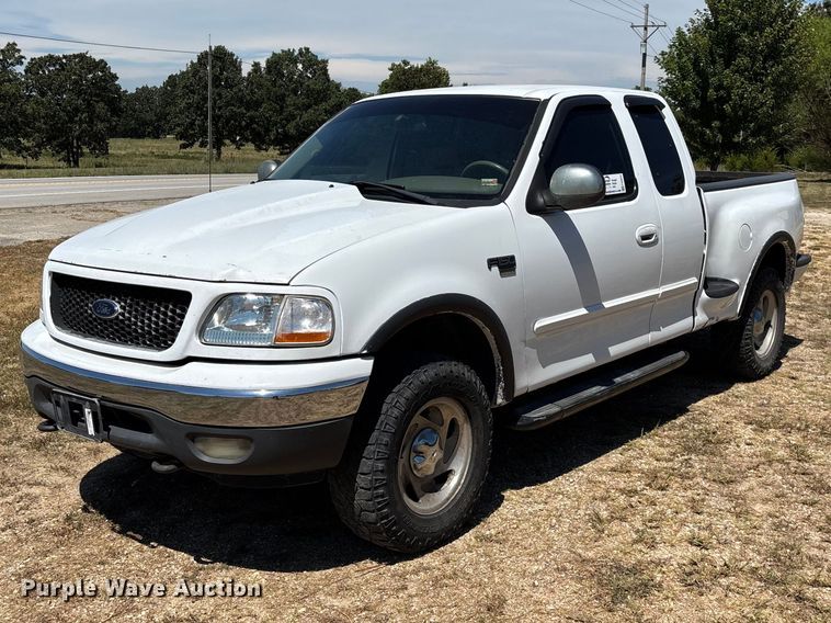 2001 Ford  F150 Ext. Cab pickup truck - FG0604