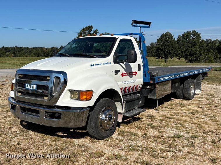 2008 Ford  F650 Super Duty XLT Pro Loader rollback truck - FG0614