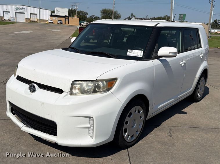 2015 Toyota Scion   - FH6350