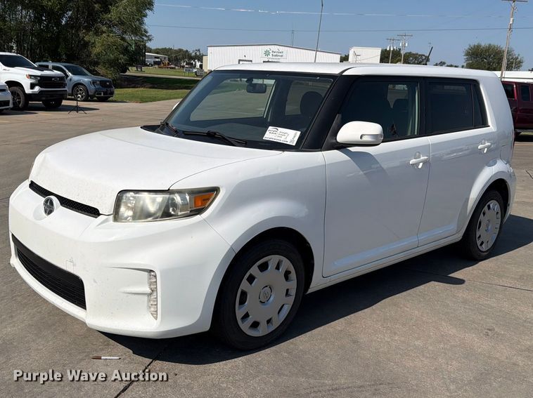 2014 Toyota Scion  - FH6351