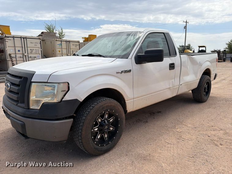 2012 Ford F150 pickup truck - FI0370