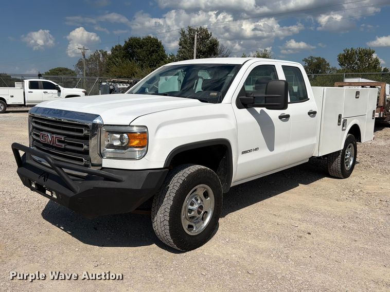 2015 GMC Sierra 2500HD Ext. Cab utility bed pickup truck - FK3410