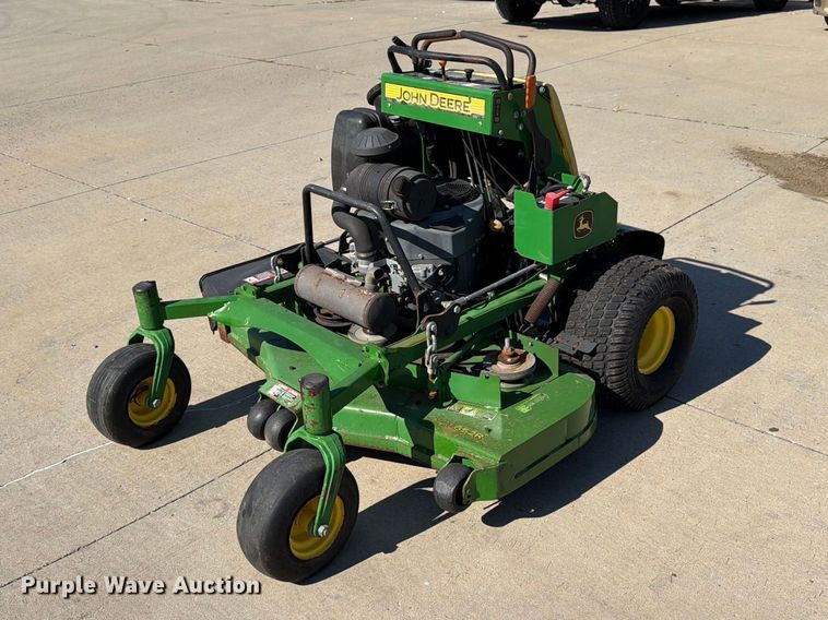 2020 John Deere 652R lawn mower - FK3421