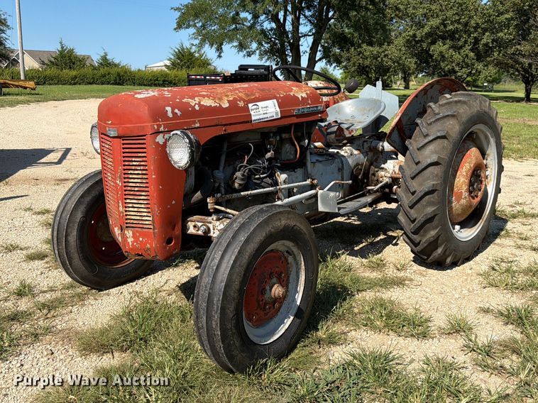 1953 Ferguson TO-30 tractor - FK3627