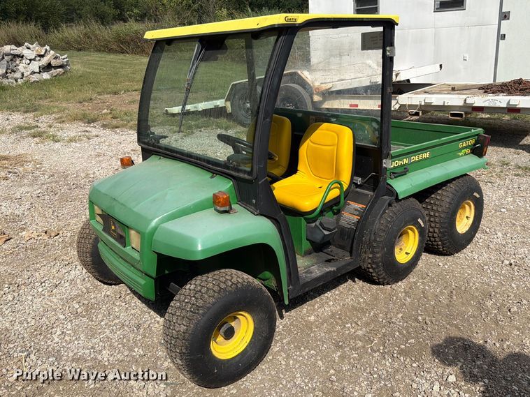 John Deere Gator utility vehicle - FK3659