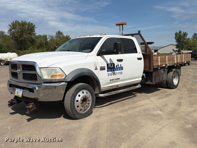 2011 Dodge Ram 5500 Crew Cab flatbed truck - FP3027