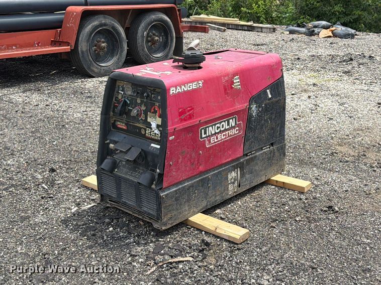 Lincoln 225 Ranger welder - FT6168