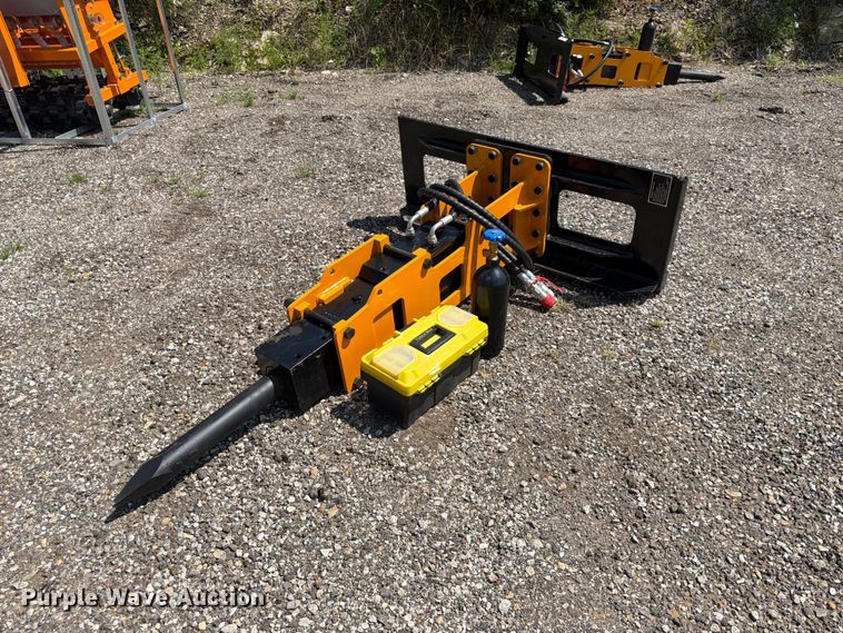2026 P680 skid steer breaker - MQ9073