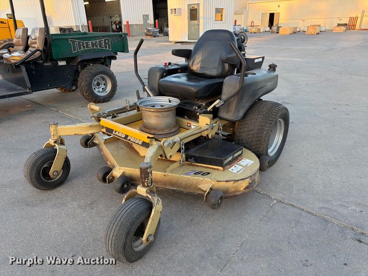 2001 Land Pride Z60 ZTR lawn mower - MQ9141