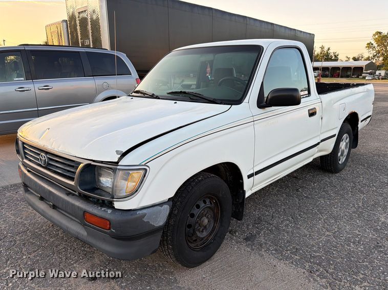 1996 Toyota Tacoma pickup truck - MQ9143
