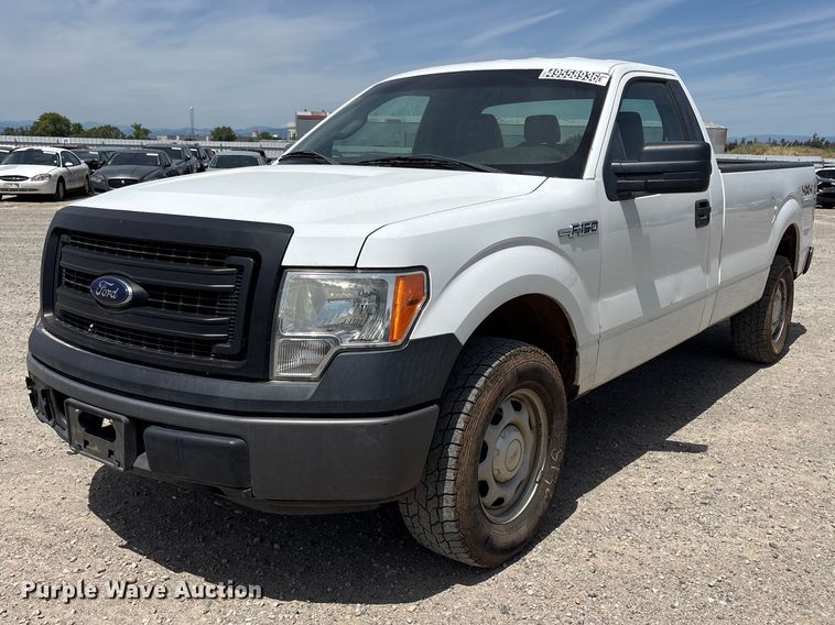 2013 Ford F150  pickup truck - YA3211