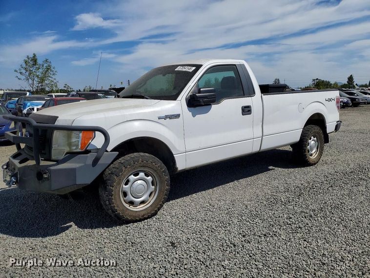 2014 Ford F150 pickup truck - YA3930
