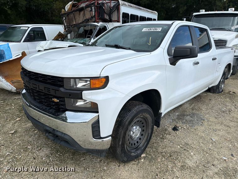 2021 Chevrolet Silverado 1500 Crew Cab pickup truck - YA4038