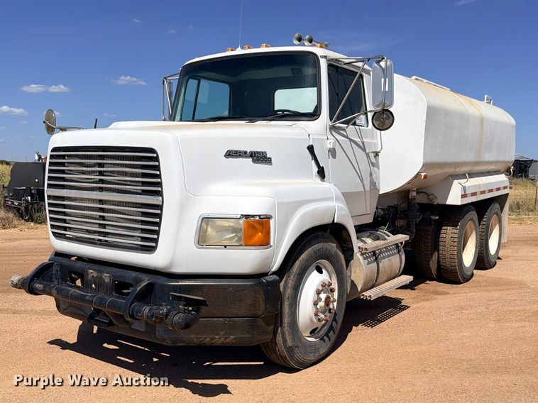 1994 Ford Aeromax L9000 water truck - DU1516