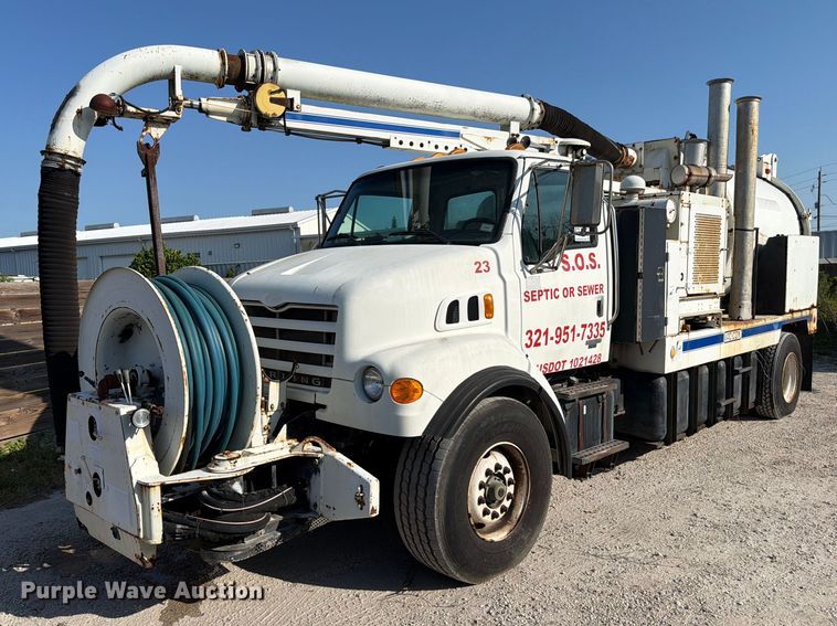 2003 Sterling Truck L7500 Series sewer jetter truck - DV7311