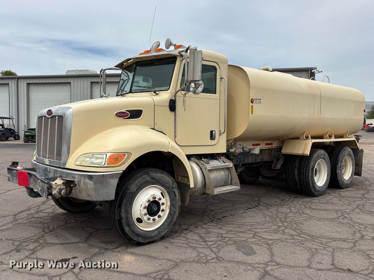 2007 Peterbilt 335 water truck - EL2609