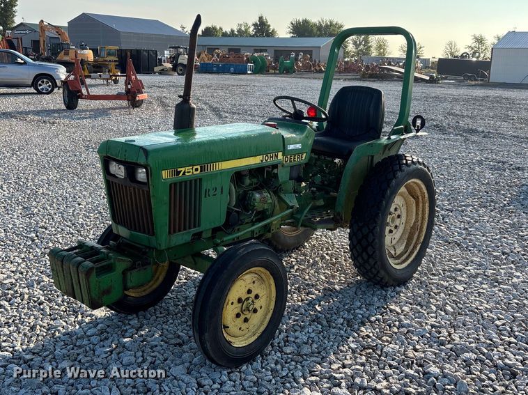 1985 John Deere 750 tractor - ER3261
