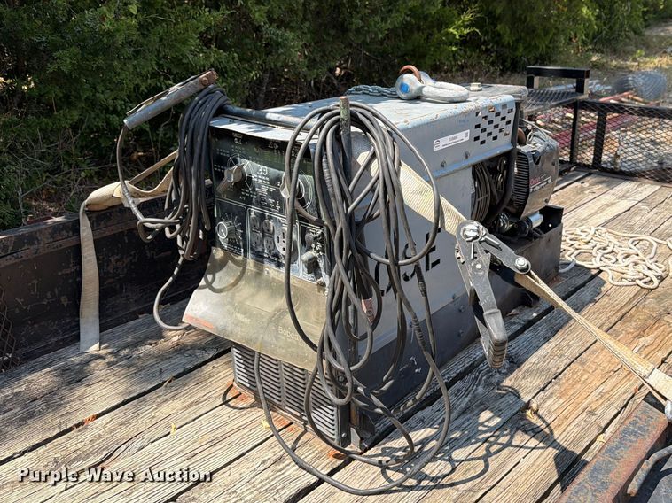Miller Bobcat 225 welder/generator - EU5895