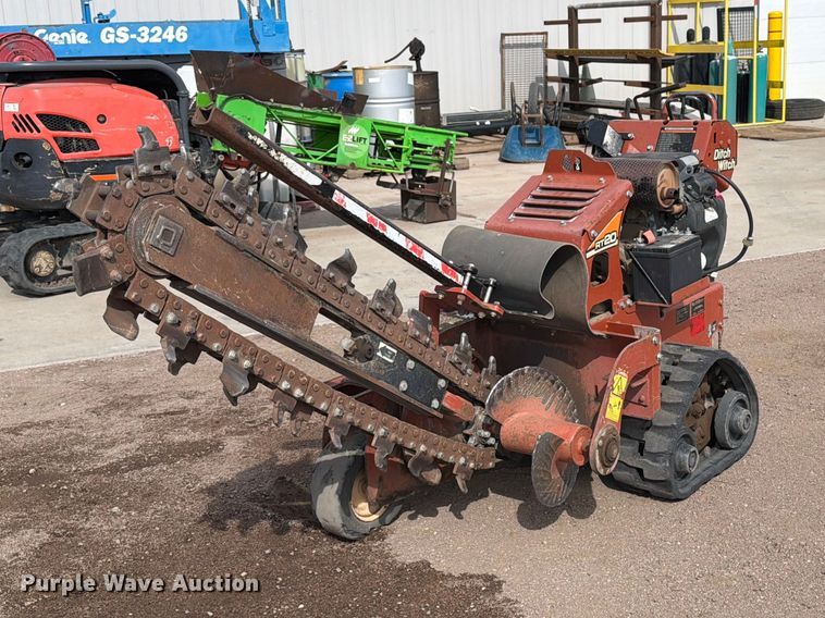2012 Ditch Witch RT20 trencher - EW1053