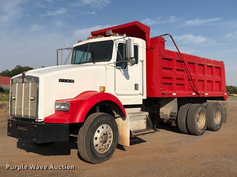 1999 Kenworth T800 dump truck - EW8750