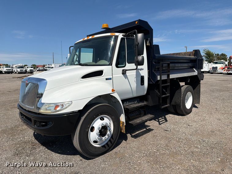 2013 International DuraStar 4300 dump truck - FB5080