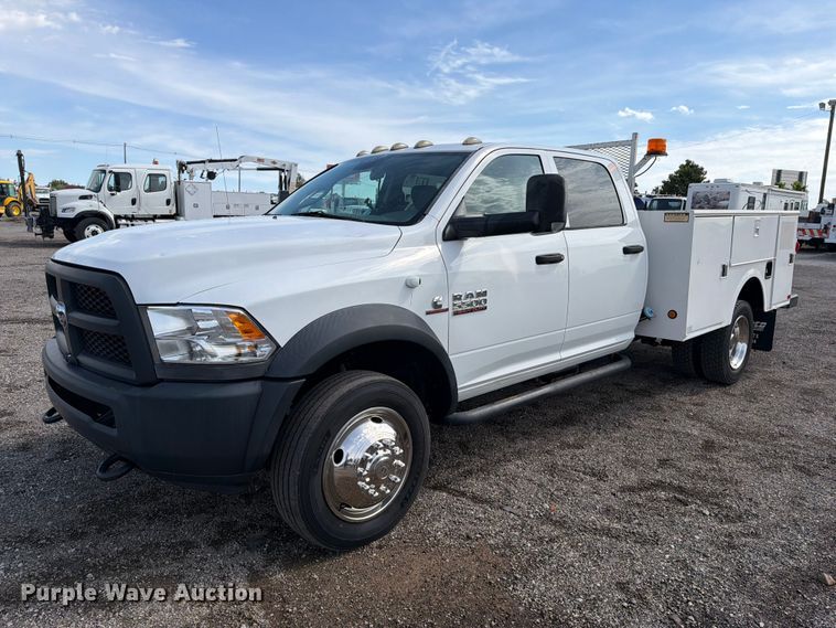 2013 RAM 5500 Heavy Duty Crew Cab utility / service truck - FB5087