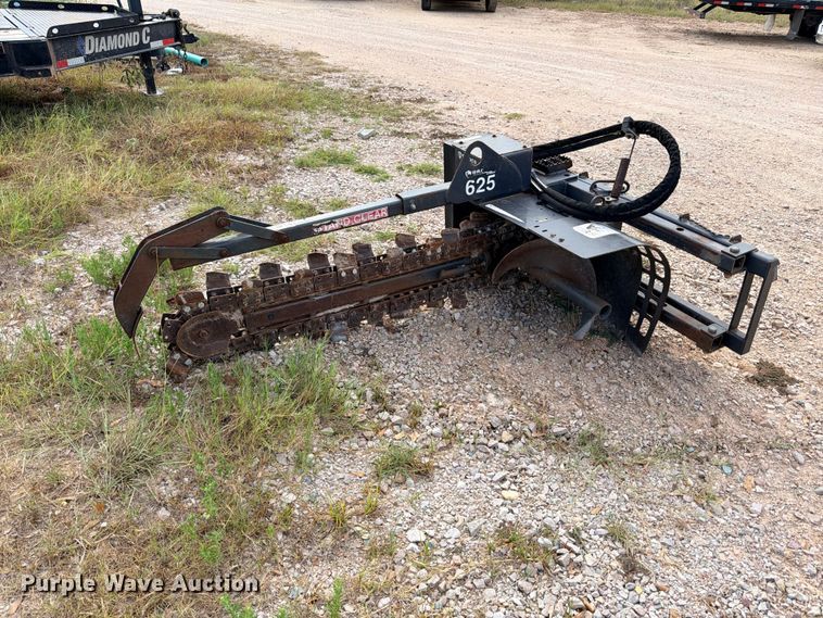 2014 Paladin Bradco 25 skid steer trencher - FB8306