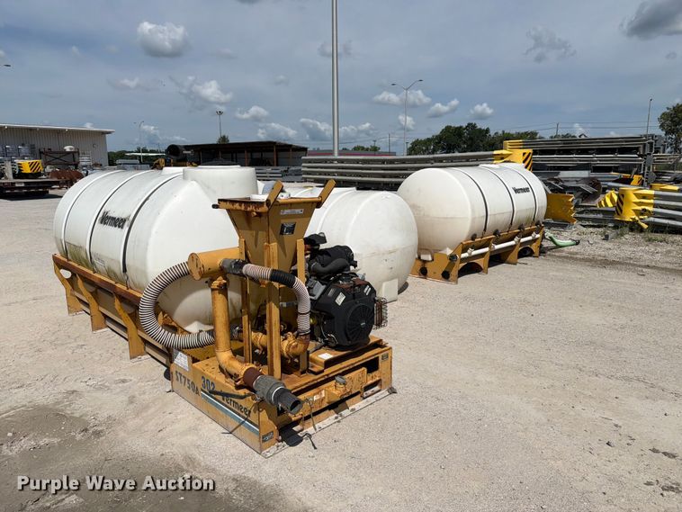 2000 Vermeer ST750A fluid supply and mixing system. - FC3321