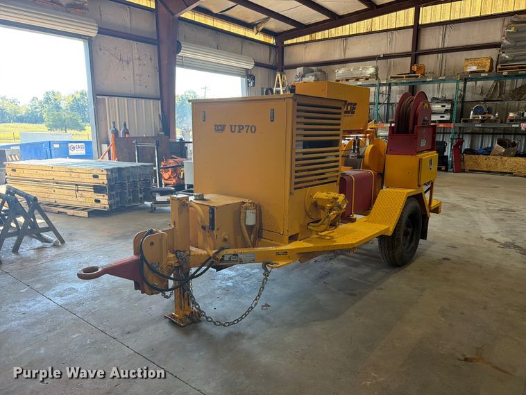 2000 International Inc UP70B cable puller - FC3329